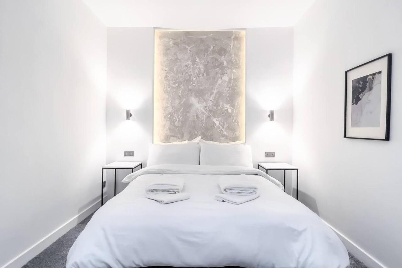 Stunning Luxury Apartment Near Motherwell Wishaw  Bagian luar foto